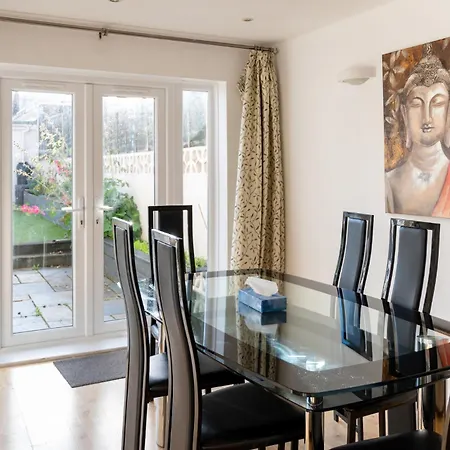 Cosy 3bdr With Workspace And Private Garden Bristol