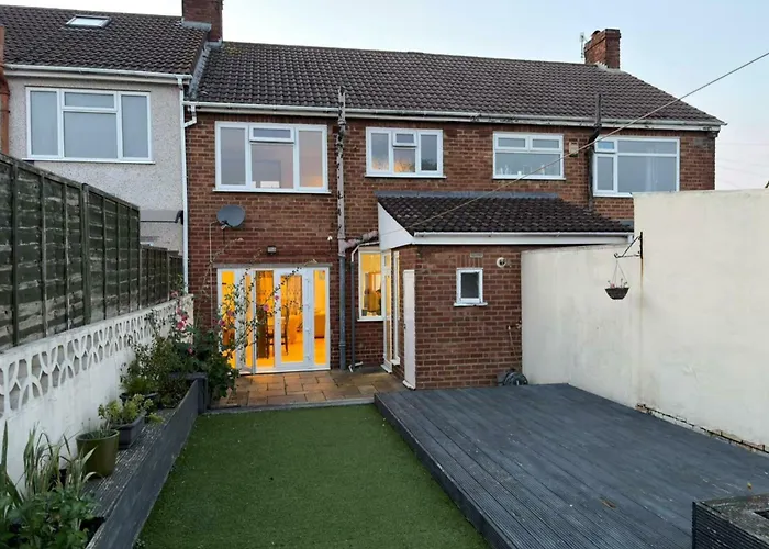 Holiday home Cosy 3bdr With Workspace And Private Garden *