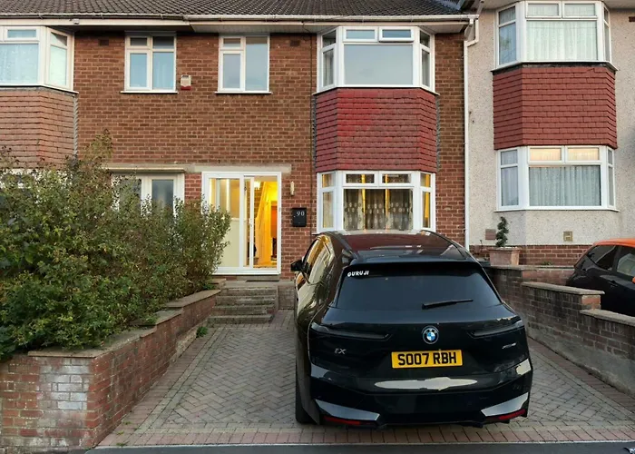 Cosy 3bdr With Workspace And Private Garden *