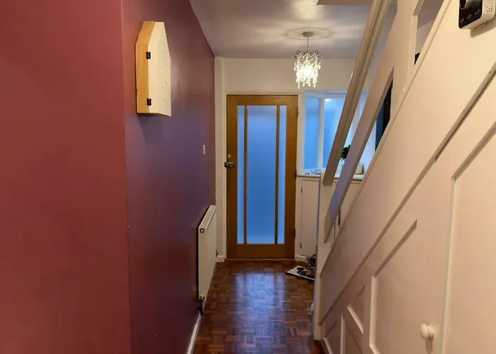 Cosy 3bdr With Workspace And Private Garden Prázdninový dům Bristol